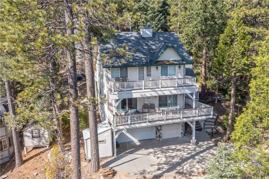 212 N Fairway Drive, Lake Arrowhead, CA 92352