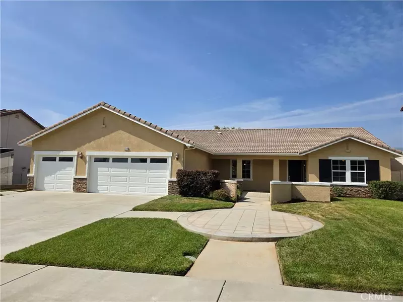 35616 Oak Creek Drive, Yucaipa, CA 92399
