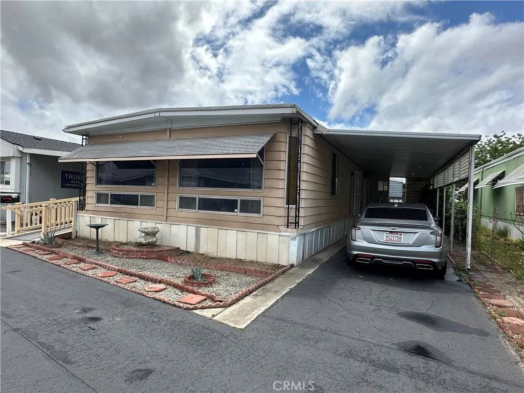 San Bernardino, CA 92404,1315 E Marshall #76