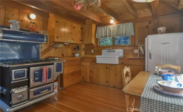 230 Fremont Road, Lake Arrowhead, CA 92352