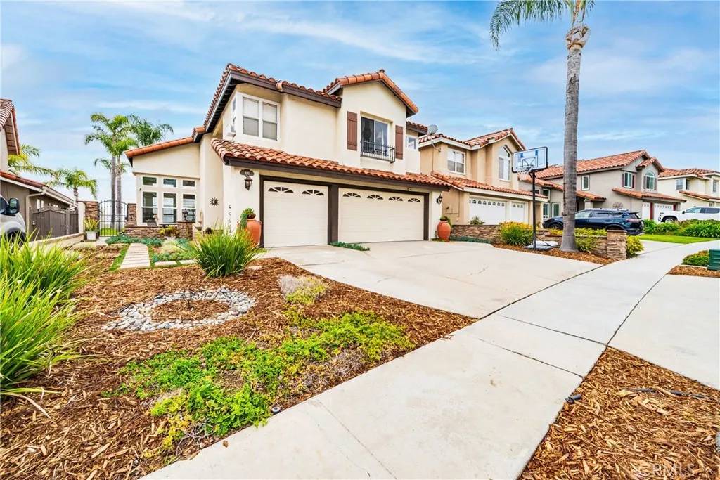 1081 Vista Lomas Lane, Corona, CA 92882