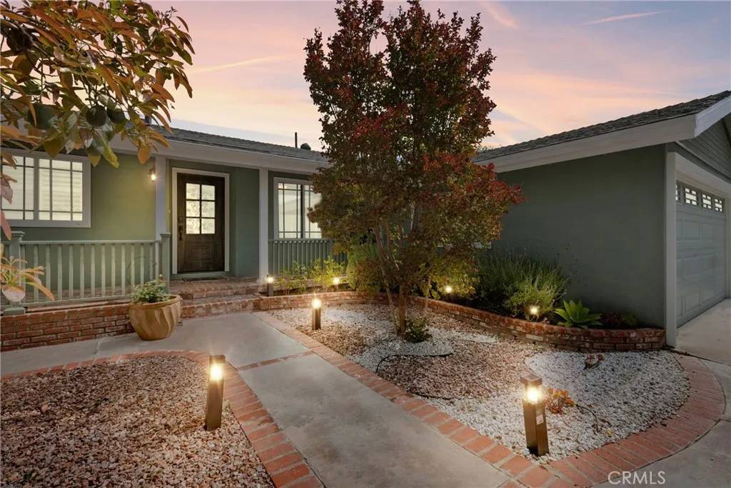 6911 E 10th Street, Long Beach, CA 90815