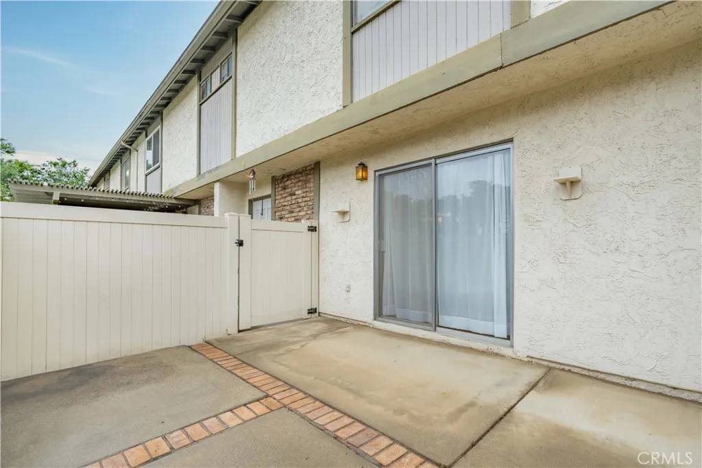 Upland, CA 91786,473 D Street