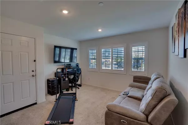 Hemet, CA 92543,1328 Prosperity Place