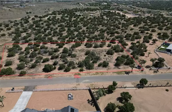 11075 Heartland, Oak Hills, CA 92344