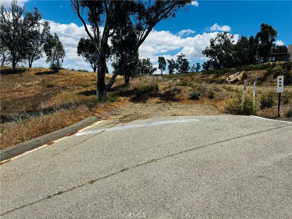 Lake Elsinore, CA 92530,0 Skyline