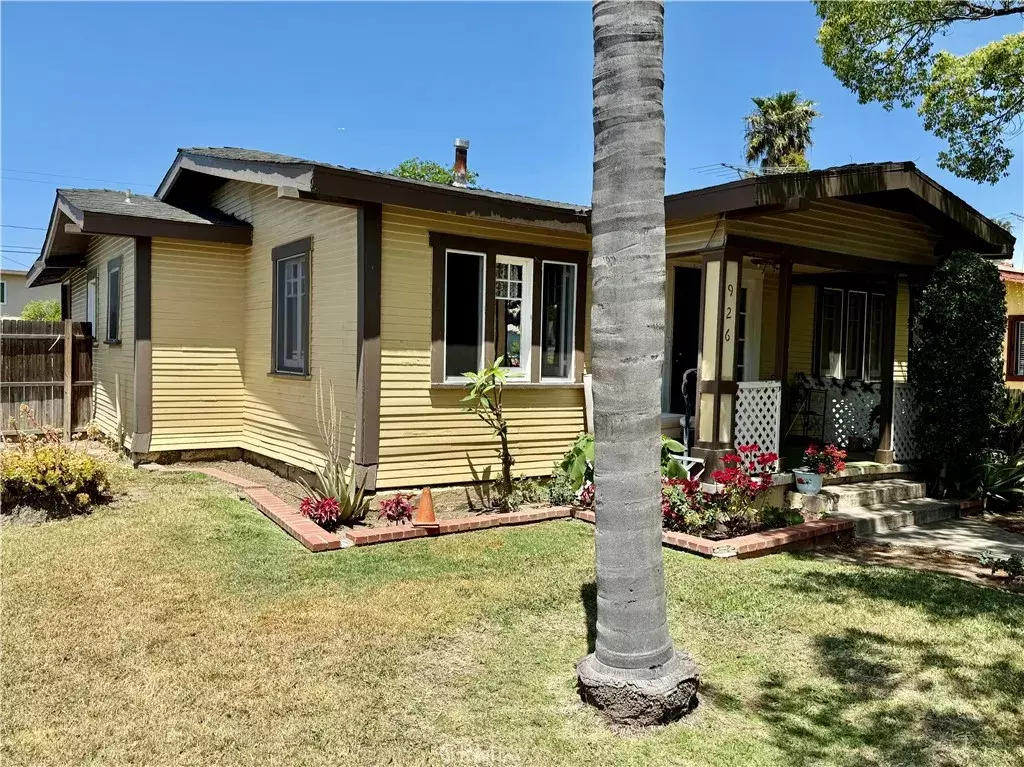 Santa Ana, CA 92701,926 S Orange Avenue