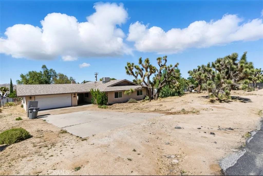 Yucca Valley, CA 92284,56620 Hidden Gold Drive