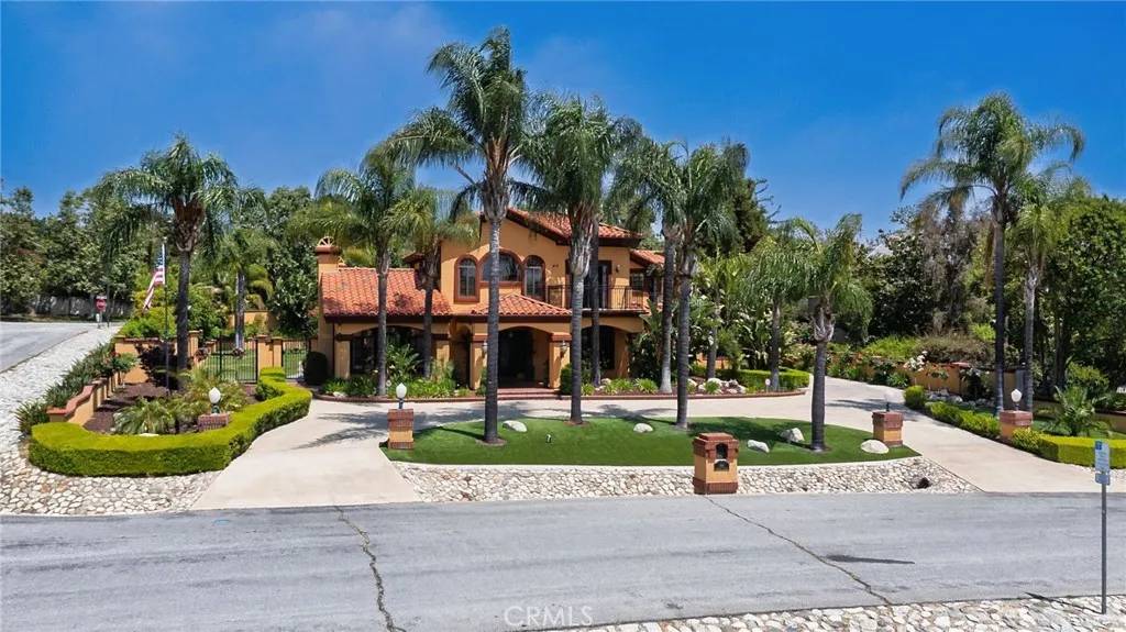 948 Peninsula Avenue, Claremont, CA 91711