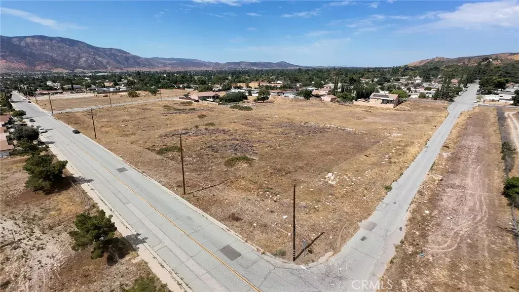 Banning, CA 92220,0 Hargrave