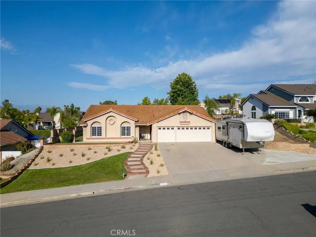 6752 Laurelbrook Drive, Riverside, CA 92506