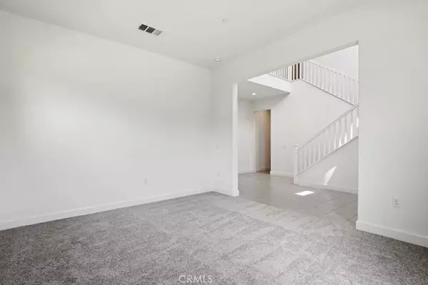 Riverside, CA 92503,17744 Mcdowell Valley Drive