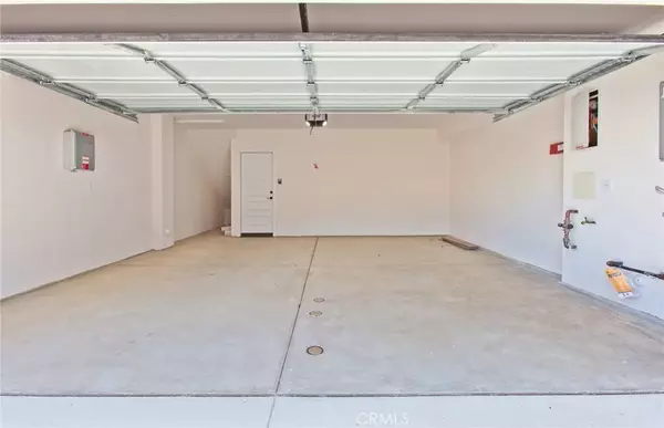 Burbank, CA 91506,139 Bridle Drive