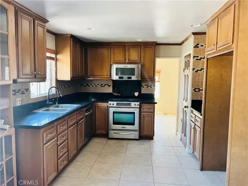 83 Bonanza #322, Palm Springs, CA 92262