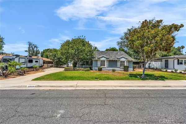 2835 Iron Hills Way, Riverside, CA 92506