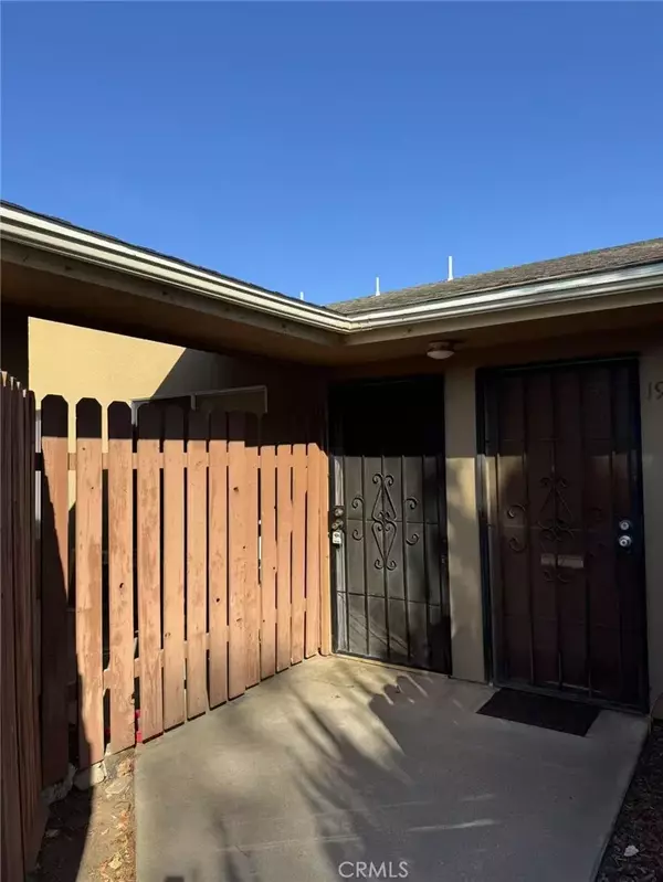 Riverside, CA 92503,4719 Jackson Street #20