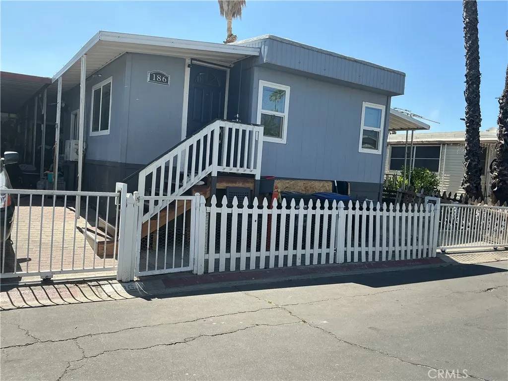 1097 N State St. #186, Hemet, CA 92543