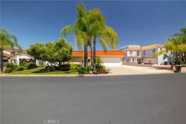 30221 Lands End Place, Canyon Lake, CA 92587