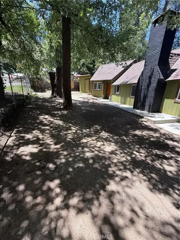 Crestline, CA 92325,23750 Shady Ln