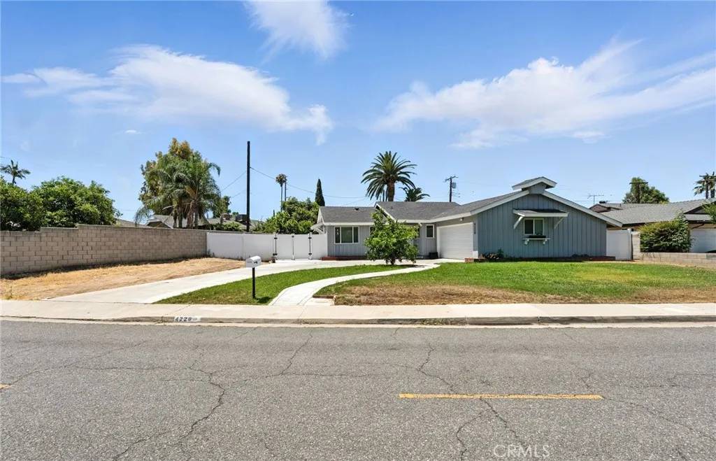 4220 Monticello Avenue, Riverside, CA 92503