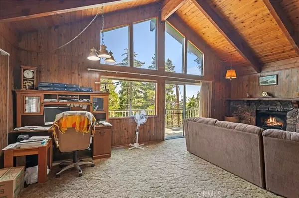 Twin Peaks, CA 92391,593 Clubhouse