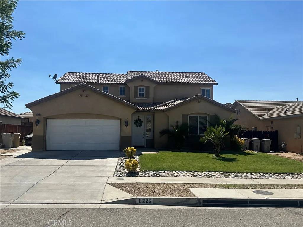 8226 Monroe Avenue, Oak Hills, CA 92344