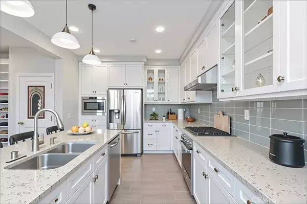 Irvine, CA 92620,72 Granite