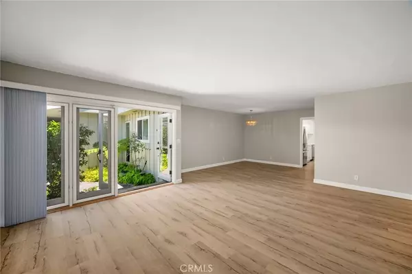 Laguna Beach, CA 92651,1575 Via Capri #6