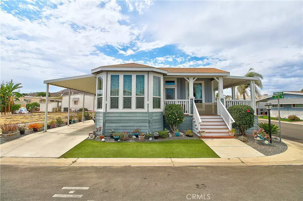 Riverside, CA 92505,4000 Pierce #119