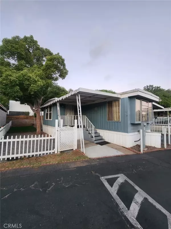 351 E Bradley #19, El Cajon, CA 92021