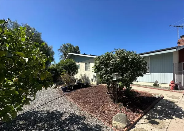 Redlands, CA 92373,24 S Ash Street