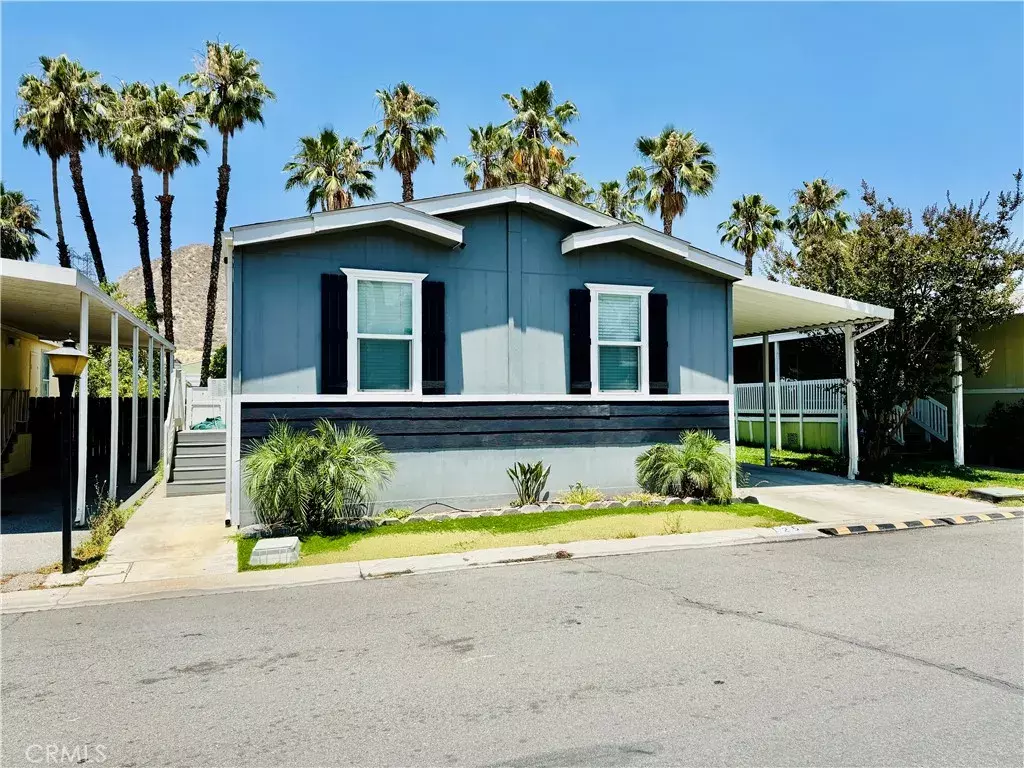 Colton, CA 92324,2851 S La Cadena #125