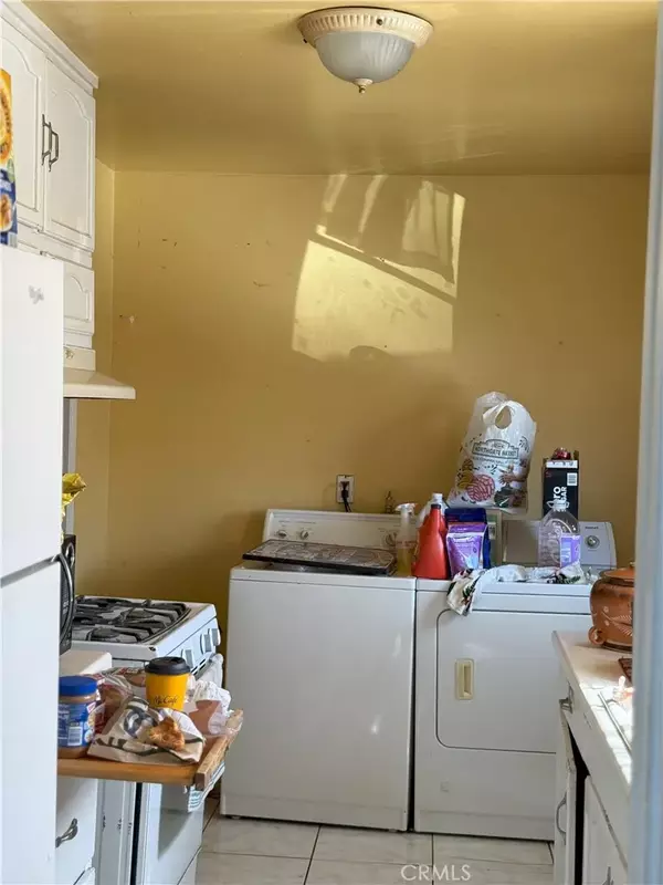 La Puente, CA 91744,16841 Main Street