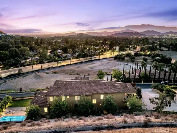 Riverside, CA 92506,5662 Royal Ridge Court