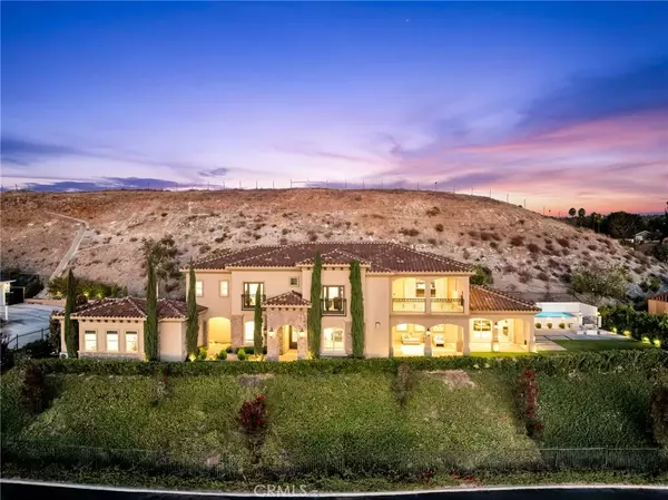 5662 Royal Ridge Court, Riverside, CA 92506