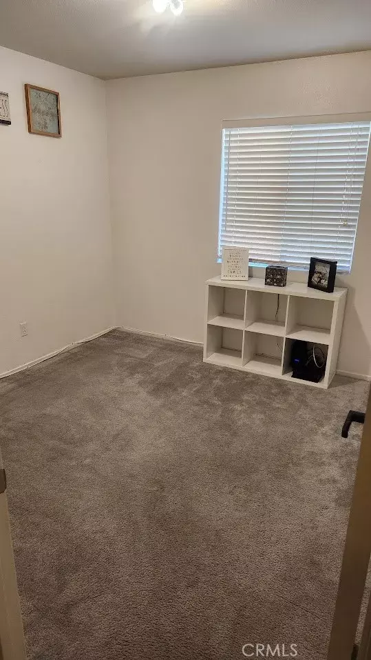 Victorville, CA 92392,12057 Goldoak Court
