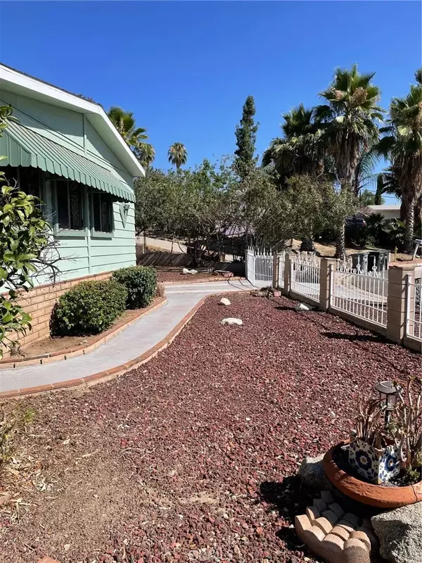 Perris, CA 92570,730 Paul Court