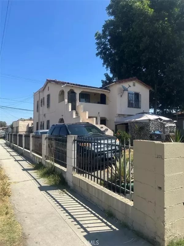 Compton, CA 90220,351 W Magnolia Street