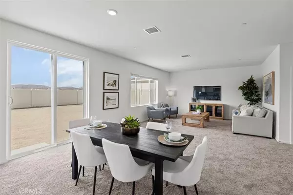 Lake Elsinore, CA 92530,913 Porta Marina Lane