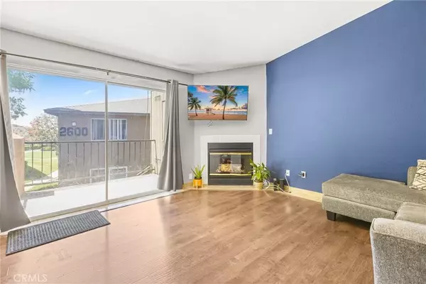 Corona, CA 92882,2596 Avenida Del Vista #G201