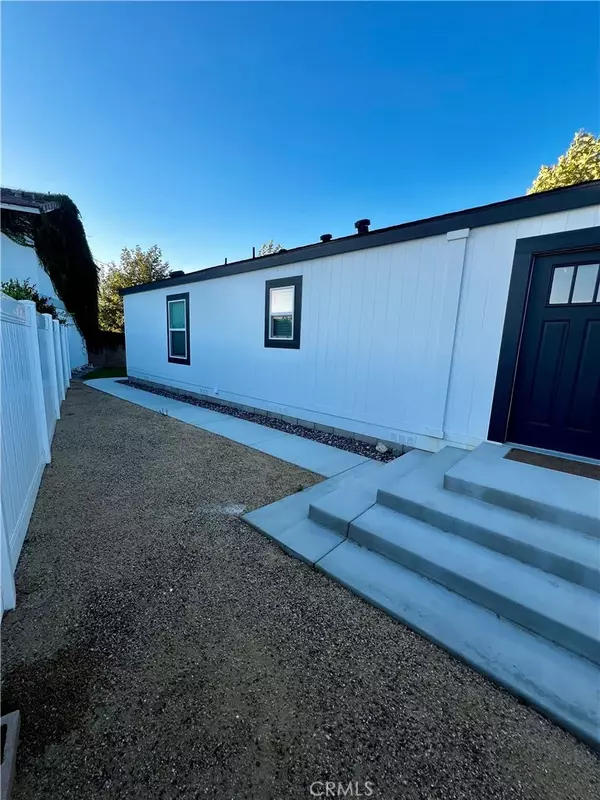 Fontana, CA 92336,17083 Montgomery Avenue #2
