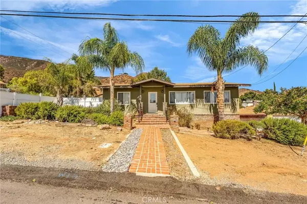Lake Elsinore, CA 92530,33351 Adelfa Street