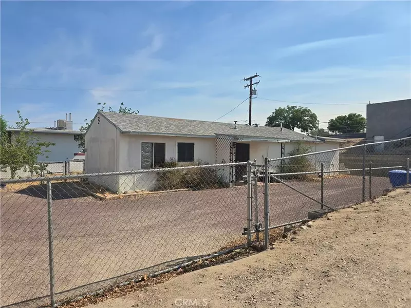 435 S 1st Avenue, Barstow, CA 92311