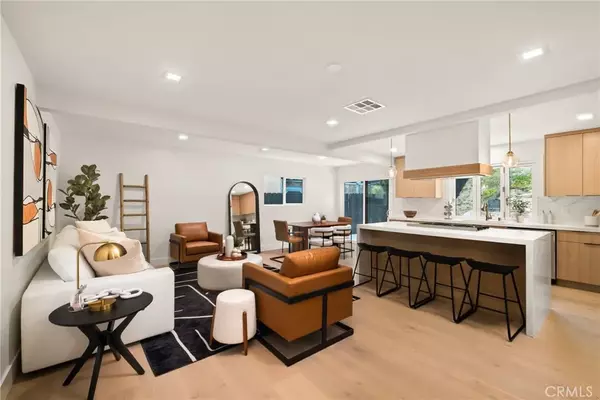 San Diego, CA 92122,4282 Robbins Street