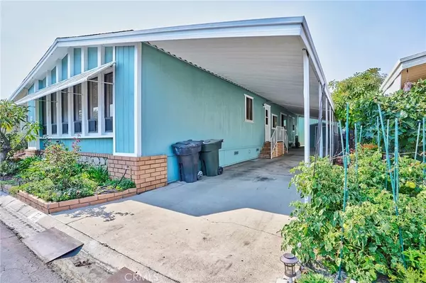 Anaheim, CA 92801,1919 W Coronet #75