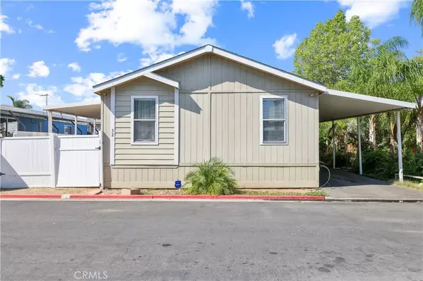 Rialto, CA 92376,350 S Willow #32