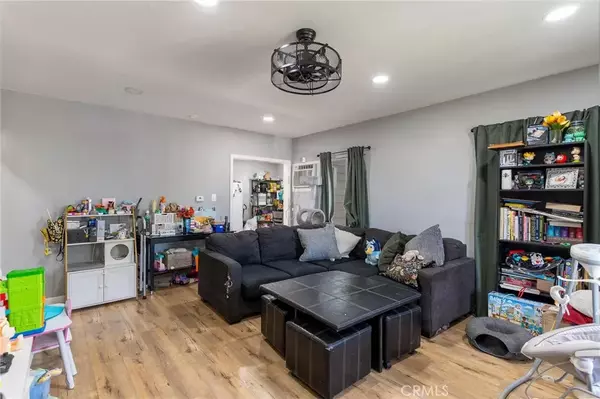 San Bernardino, CA 92404,7206 Del Rosa Avenue