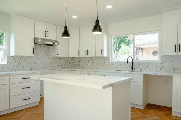 Long Beach, CA 90805,5916 Walnut Avenue