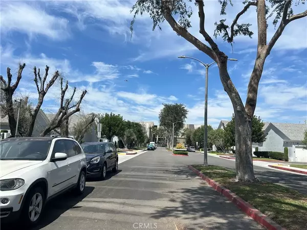 1641 S Pomona Avenue #D40, Fullerton, CA 92832