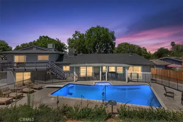 2350 Oak Crest Drive, Riverside, CA 92506